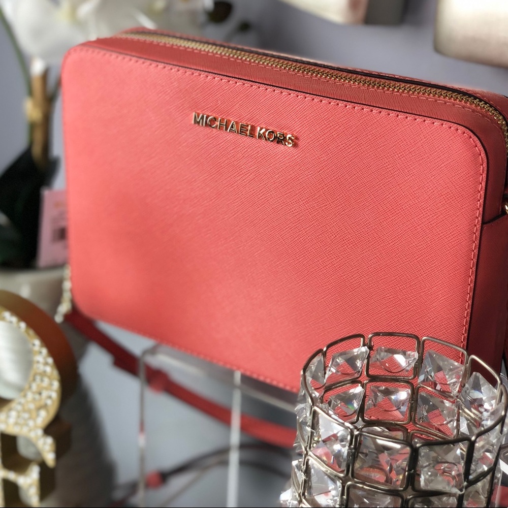 Michael Kors Jet Set Leather Large Crossbody Bag - Picture 2 of 8